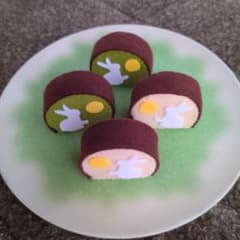 お月見うさぎのミニロールカステラ② - メルカリ