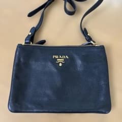 美品 PRADA 1BH046 レザージョルダーバックダブルポシェットブラック