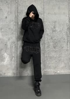 m42720568128_1.jpg?1731239723