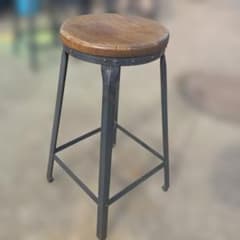 S*y様 5004）円形木製座面のアイアンスツール ヴィンテージ インダスト