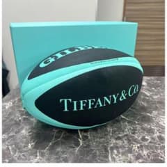 <希少> Tiffany&Co. ティファニー ラグビーボール 数量限定品 希少> Tiffany&Co. ティファニー ラグビーボール 数量限定品 - メルカリ