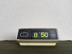 完動品】TOSHIBA パタパタ時計 電池式 - メルカリ