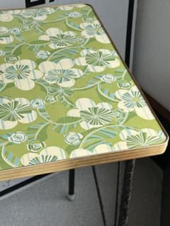 昭和レトロ ポップ 花柄 鉄脚テーブル ヴィンテージ 作業台 ダイニング