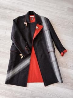 ウール100% グレーと赤のダッフルコート - メルカリ