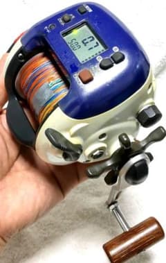 シマノ3000EV 少々キズ有るが動作良好 - メルカリ