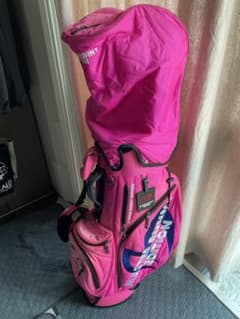 中古品！MASTER BUNNY EDITION キャディバッグ ピンク - メルカリ