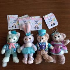 ダッフィーフレンズ Stepe to Shine ぬいぐるみバッジセット - メルカリ