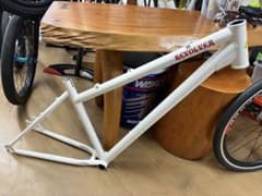 MTBマウンテンバイク フレーム DUSTEE REVOLVER ホワイト - メルカリ