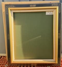 超美品 F15サイズ 油彩額縁 前面ガラス＆供箱付き黒と金の装飾 1230①