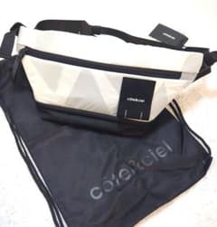 海外限定 コートエシエル イザラウ ボディバッグ ホワイト プリズム柄