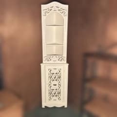 ☆シャビーシックなスタイルの木製コーナーキャビネット - メルカリ