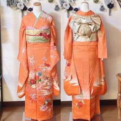 断捨離中の為破格‼️【高級 中振袖5点セット】 正絹 花柄 古典柄 刺繍