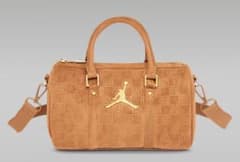 新品 未使用】NIKE JORDAN モノグラム スエード ミニダッフル - メルカリ