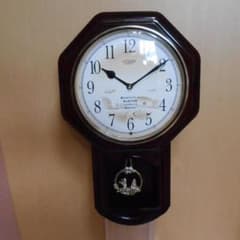 ジブリメロディ振り子掛け時計－16（トトロ他） - メルカリ