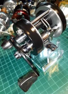 アブガルシア ABU アンバサダー2500C サイドカップ変更 - メルカリ