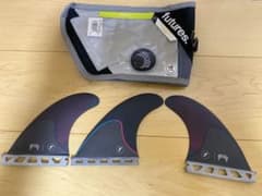 新品FUTURES メイヘム ロスト ハニカムカーボン Sサイズ - メルカリ