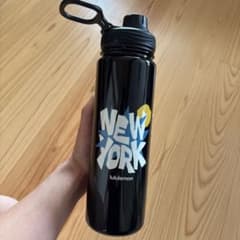 ルルレモン NY限定ボトル - メルカリ