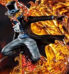 新品】値下げ‼️ワンピース サボ メラメラ フィギュア 革命軍 ガレージ