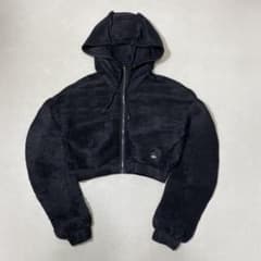 ALO Yoga Dynamic Jacket プリーツ ジップアップ パーカー - メルカリ