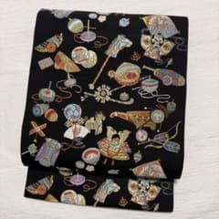 m-62 西陣 山下織物 遠野物語 袋帯 唐織 正絹 黒地 美品 - メルカリ