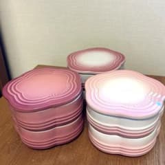 ル・クルーゼ スタッキングフラワーコンテナ 3色セット - メルカリ