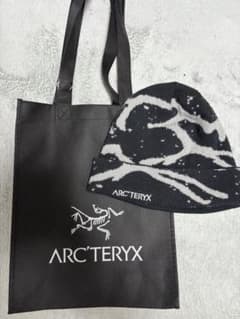 ARC'TERYX ビーニー 黒/グレー QRコード本物確認済み ショッパー付