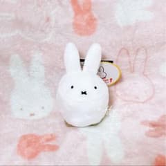 ハウステンボス ミッフィー ナインチェ カフェ いす マスコット