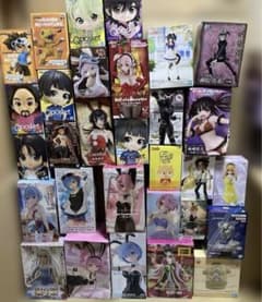 箱凹み、破れ、色褪せあり] プライズフィギュア 30体 - メルカリ