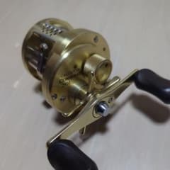 シマノ 00 カルカッタコンクエスト 201 RH441 日本製 JAPAN - メルカリ