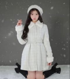 mmeeme エムミーエメ ラメツイードファーコート ホワイト - メルカリ