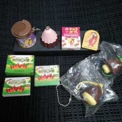 S*a様 森永キョロちゃんコインホルダー明治たけのこの里 アポロきのこ