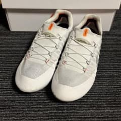 DMT (ディーエムティー） POGIS ホワイト 41サイズ(26.1) - メルカリ