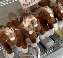 韓国限定 ロンドンベーグルミュージアム ポニー ぬいぐるみ 馬 - メルカリ