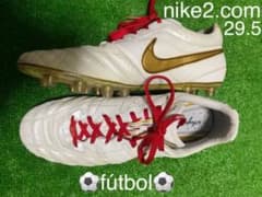 ロナウジーニョモデル】サッカースパイクナイキティエンポ 本革 激レア