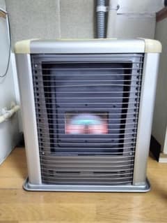 サンポットFF石油ストーブゼータス！品番「FFR‐56SX」2008年式中古品