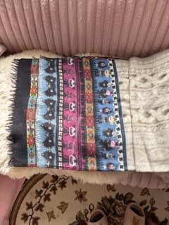 アルベロベロ幾何学模様 ブタさん柄ニットマフラー - メルカリ