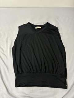 barbell object 黒 Vネック ノースリーブ ベスト - メルカリ