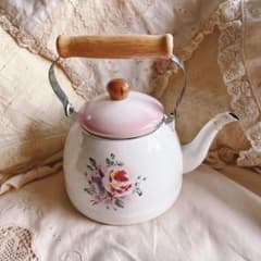 お値下げ♡イマンプリンセスローズホーローケトルマニーローズ薔薇