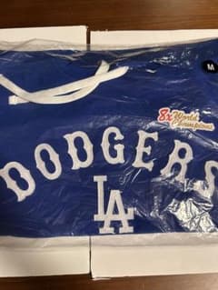 2025 3/31 球場配布品 ドジャーススタジアム 限定パーカー - メルカリ