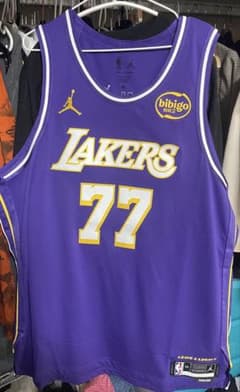 現地購入刺繍・ワッペン付】ルカドンチッチLosAngeles Lakers - メルカリ