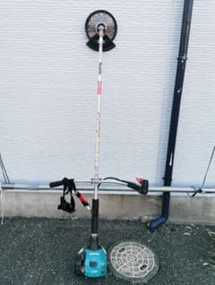 マキタガソリンMEM2651UHT 草刈機マキタでメンテ済タンク付【直接引取