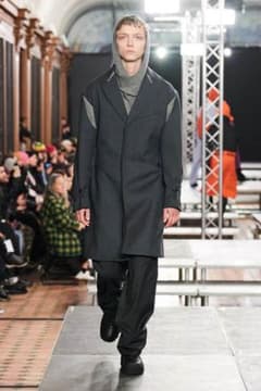 m*c様 Kiko Kostadinov 23aw solon long coa - メルカリ