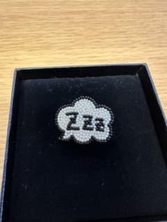 小林モー子 Mōko Kobayashi ZZZブローチ ピン プローチ - メルカリ