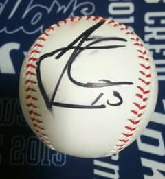 ヤクルトスワローズ 13 オスナ 直筆サインボール 投げ入れ 開幕戦