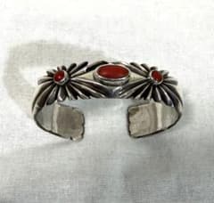 cippy crazy horse サンバースト バングル コーラル 超希釈 - メルカリ