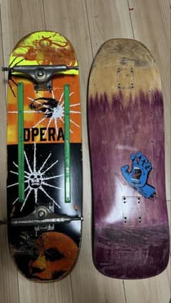スケボーデッキ2本、トラックセット(バラ売り不可) - メルカリ