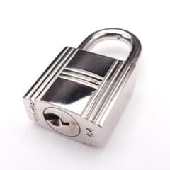 正規品 エルメス カデナ パドロック 南京錠 鍵 no.64 シルバー - メルカリ