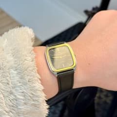 VINTAGE IWC Schaffhausen 黒文字盤 タンク 1980's - メルカリ