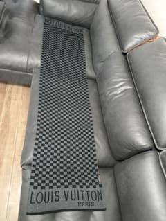 LOUIS VUITTON グレー チェックマフラー - メルカリ