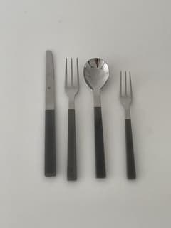ALESSI SANTIAGOカトラリーセット DC05 ブラックハンドル - メルカリ